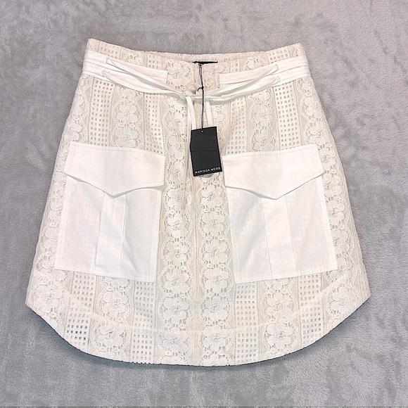 Marissa Webb VERY RARE Cream Front Pockets  Lace Mini Skirt Size 4 - Picture 1 of 8